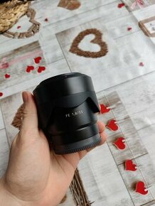 Sony FE Sonnar T 55mm f/1.8 ZA