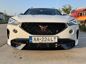 cupra formentor vz 310-4drive takmer nove zaruka odpocet dph