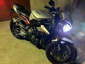 Triumph street triple 765 R