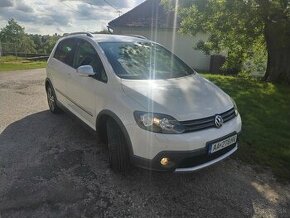 Volkswagen Golf CROSS 1.6TDI