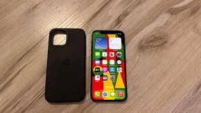 iPhone 12 64GB v dobrom stave vsetko povodne