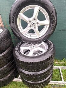 5x112 R16 Škoda Karog ako nové 215/60