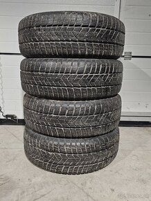 Zimné Pneu Pirelli Sottozero3 205/60 R16