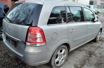 Opel Zafira B 2008 predám PIATE DVERE, DVERE, NARAZNÍK, KAPO