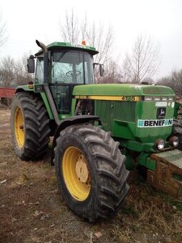 John Deere 4755