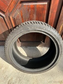 1ks 235/40 R18 Goodyear Vector 4seasons celoročná