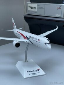 Model Airbus A350-900 Malaysia Airlines 1:200