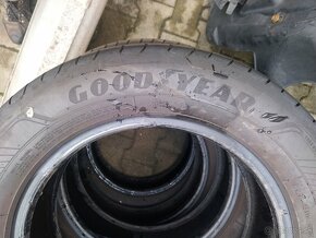 205/60 R16 GoodYear