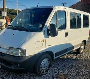 Peugeot Boxer bus