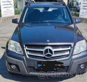 Mercedes Glk mriežka