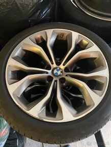 R20 5x120 BMW X5 E70 F15 X6 F16 DVOJROZMER 20" letne