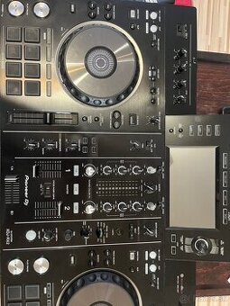 Pioneer XDJ-RX2