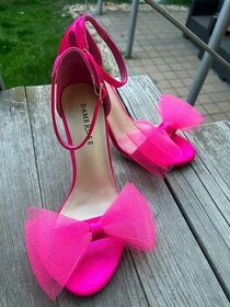 Ružové sandálky - 1