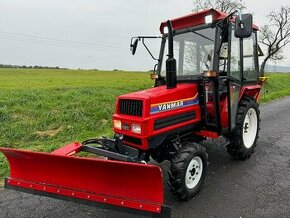 Japonský traktor YANMAR F18D  Diesel 3 válec, 18HP