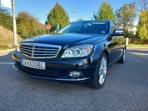 Mercedes C 320 CDI, automat, šíber, top stav