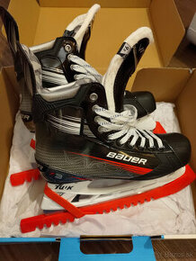 Bauer Vapor X3 9,5 D - nové korčule - 1