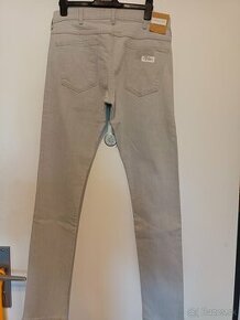 Wrangler Bryson v.32-34,pás 84cm dílka 105