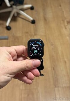 Apple Watch SE 44mm Black