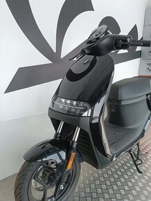 segway e scooter E110S moped