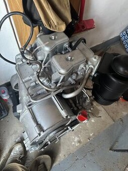 Motor 2 valec Slavia 2s90a - 1