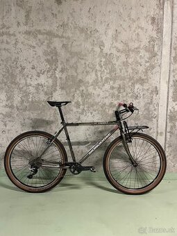 horský bike Mongoose Hilltopper