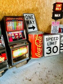 Hraci automat - jednoruky bandita Bally, USA