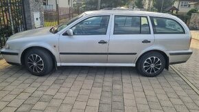 Škoda Octavia combi 1.6 benzín