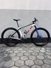 Trek Procaliber Crystal White/Trek Black veľkost L