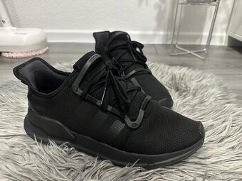 Adidas U Path Run veľkosť 44