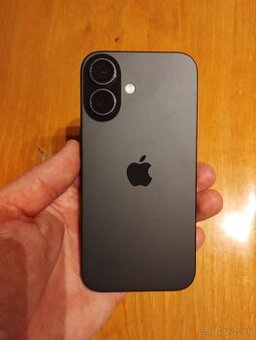 Predám Apple iPhone 16 256GB čierny, 100 % batéria