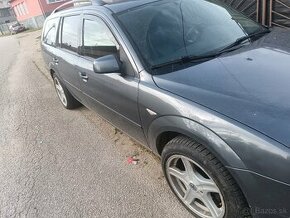 Ford mondeo limuzina mk3