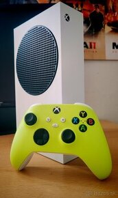 Xbox Series S ( 500GB) + Bezdrôtový ovládač