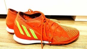 ZNAČKOVÉ TURFY ADIDAS PREDATOR EDGE č. 43 1/3 - 1