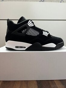 Jordan 4 white thunder