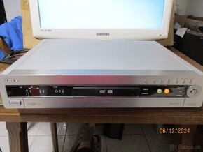 SONY RDR-HX900