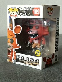 Foxy the Pirate Glow Five nights at Freddy's Fnaf 109