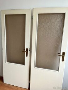 Interiérové dvere, biele, pravé, 70ky