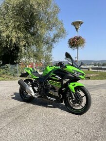 Kawasaki ninja 400