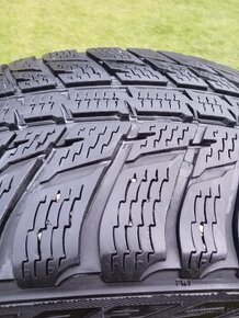 225/60 r17 zimné pneu.7 mm