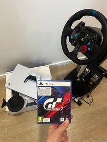 Playstation 5 + Logitech G29 + wheel stand + Gran Turismo 7