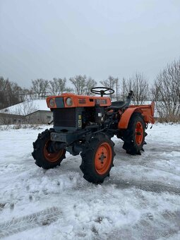 japonský malotraktor KUBOTA B6000 s rotavátorom