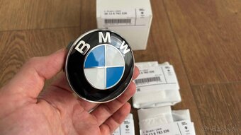 Original BMW 68mm krytky kolies