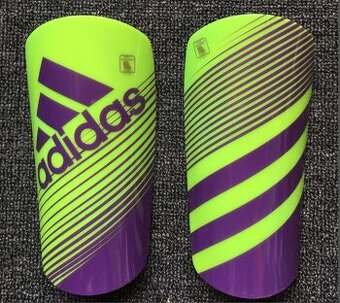 Adidas futbalové chrániče