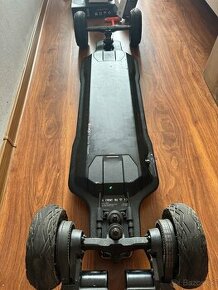 Predám elektrický skateboard Exway atlas 2wd - 1