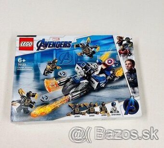 LEGO® Super Heroes 76123 Outriders Attack