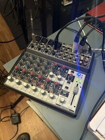 Behringer Xenix 1202