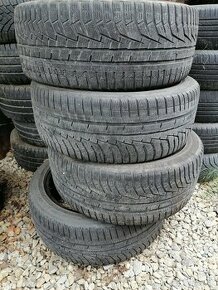 245/45 R19