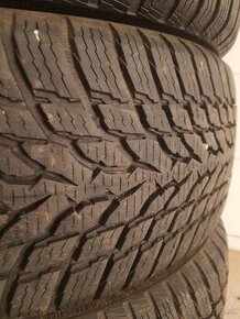 Predam zimne pneu 215/55 r16