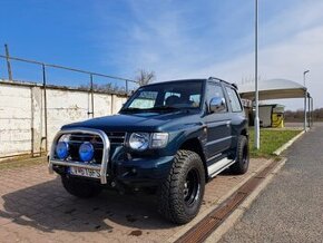 Mitsubishi Pajero 2.5 td