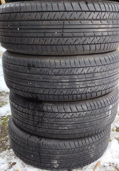 Predam jazdene letne pneu 215/65R16 YOKOHAMA 98H